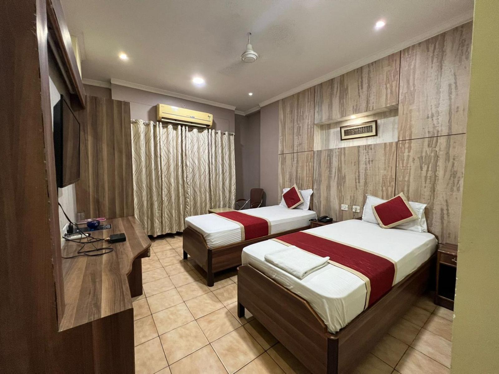 Hotel Bluemoon Γουβαχάτι Εξωτερικό φωτογραφία