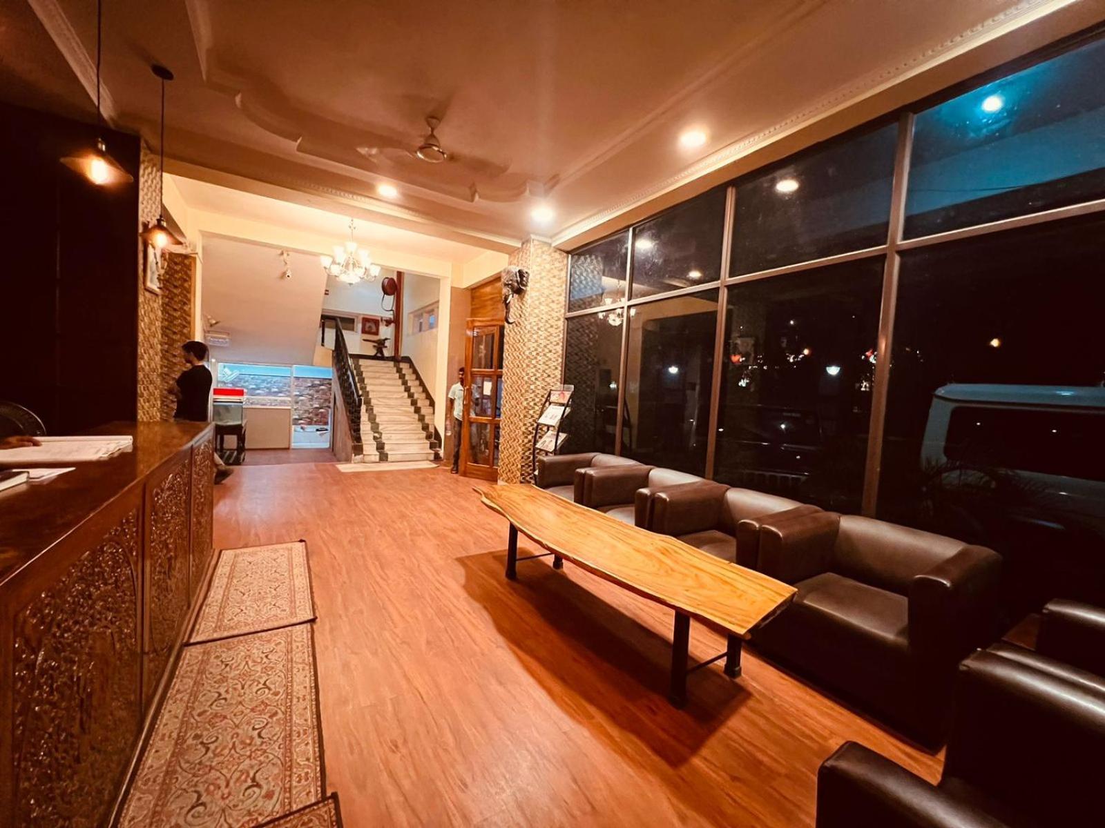 Hotel Bluemoon Γουβαχάτι Εξωτερικό φωτογραφία